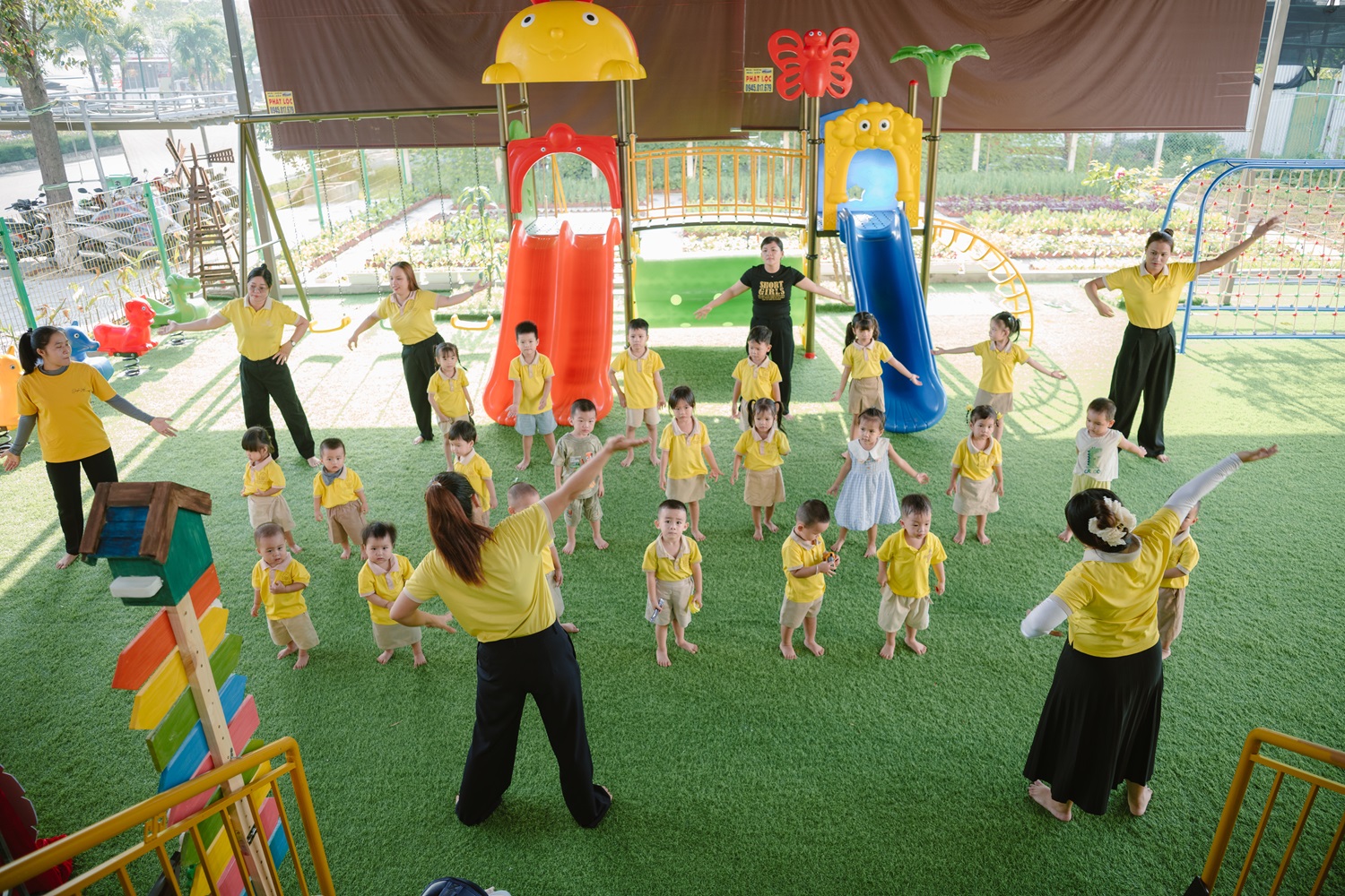 THỂ CHẤT & HOẠT ĐỘNG NGOÀI TRỜI