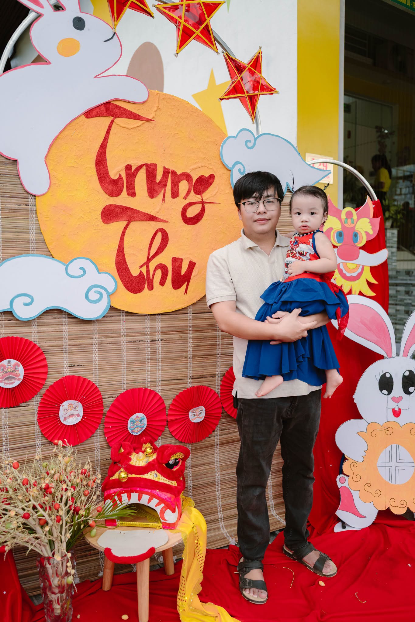 Trẻ 2 tuổi phát triển như thế nào? Các mốc ba mẹ nên biết
