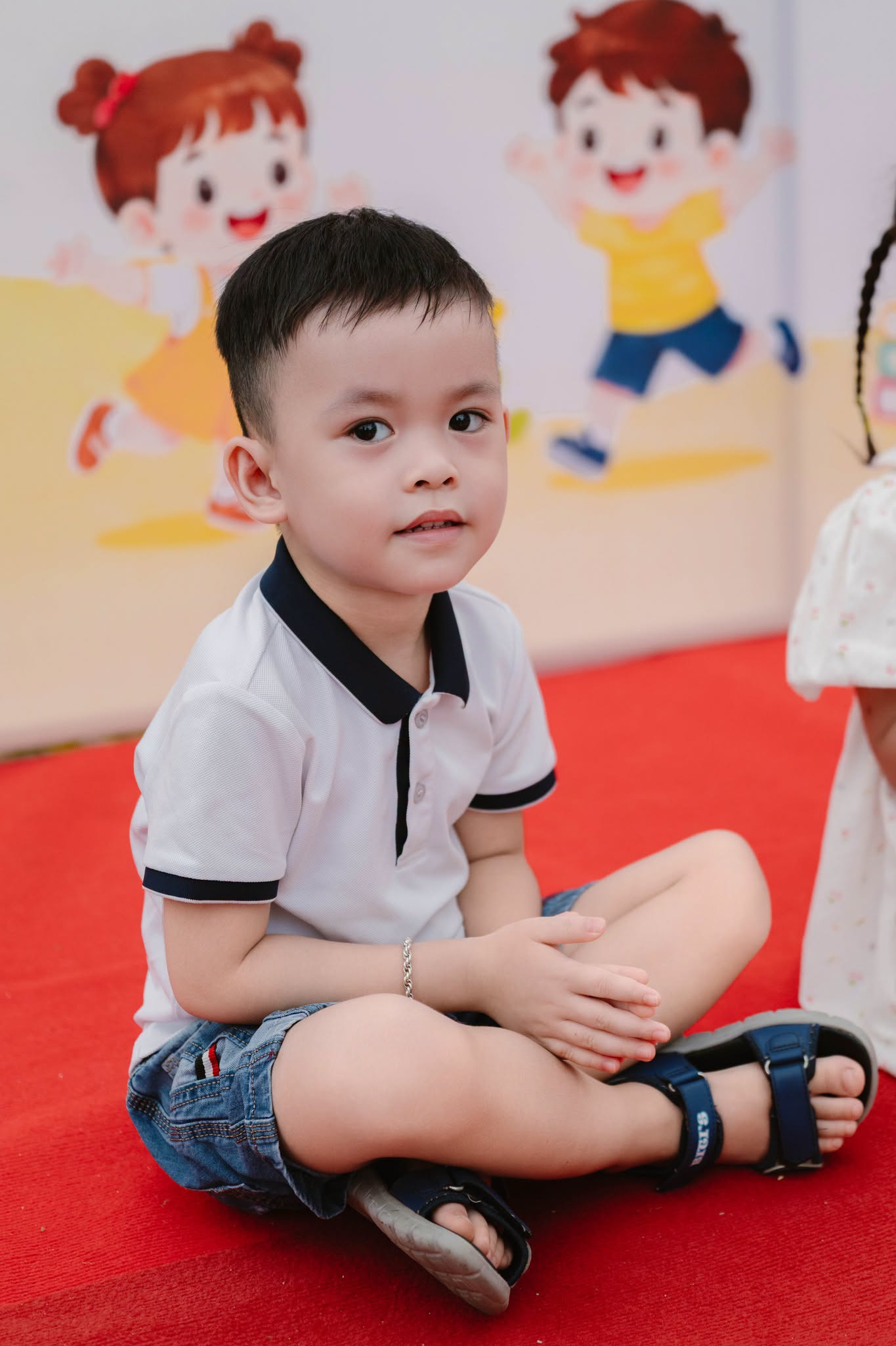 Montessori khác mầm non truyền thống thế nào? 6 điểm khác biệt